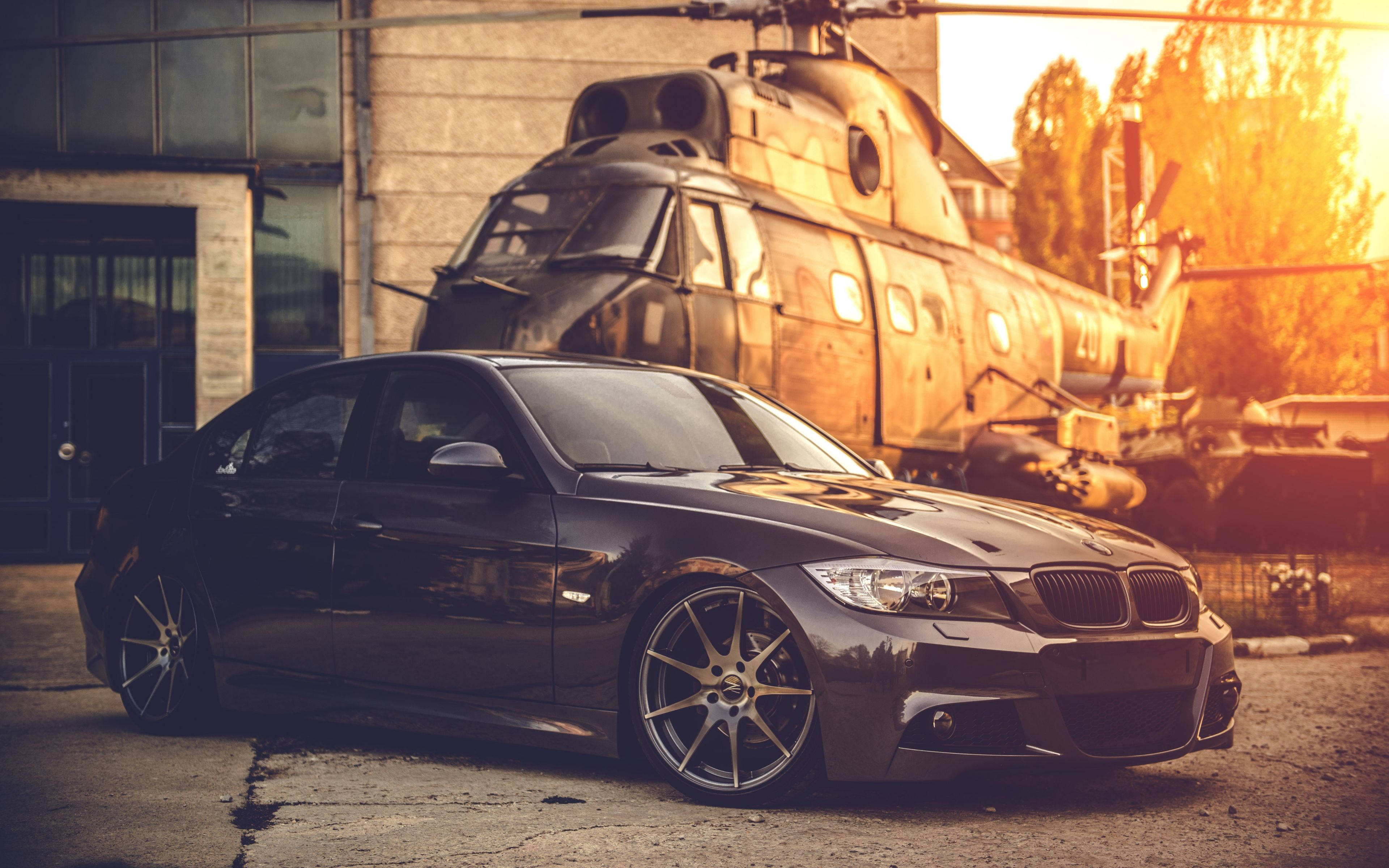 গাড়ি 4K কালো BMW ওয়ালপেপার