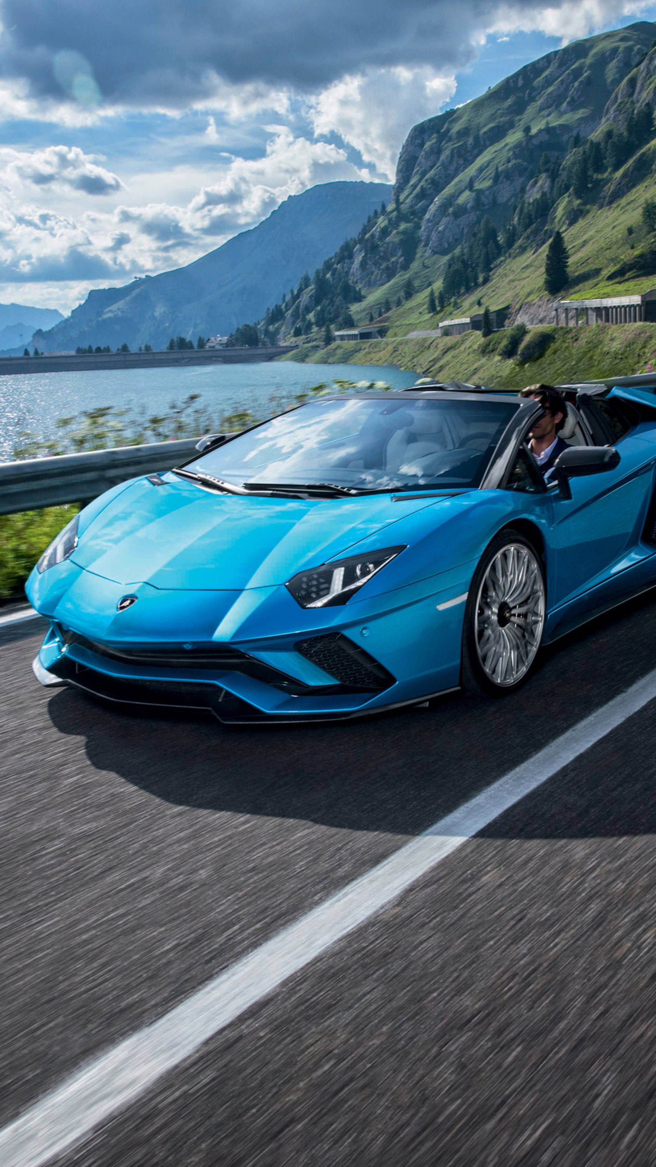 4K Lamborghini iPhone দৃশ্যমান ভিউ ওয়ালপেপার