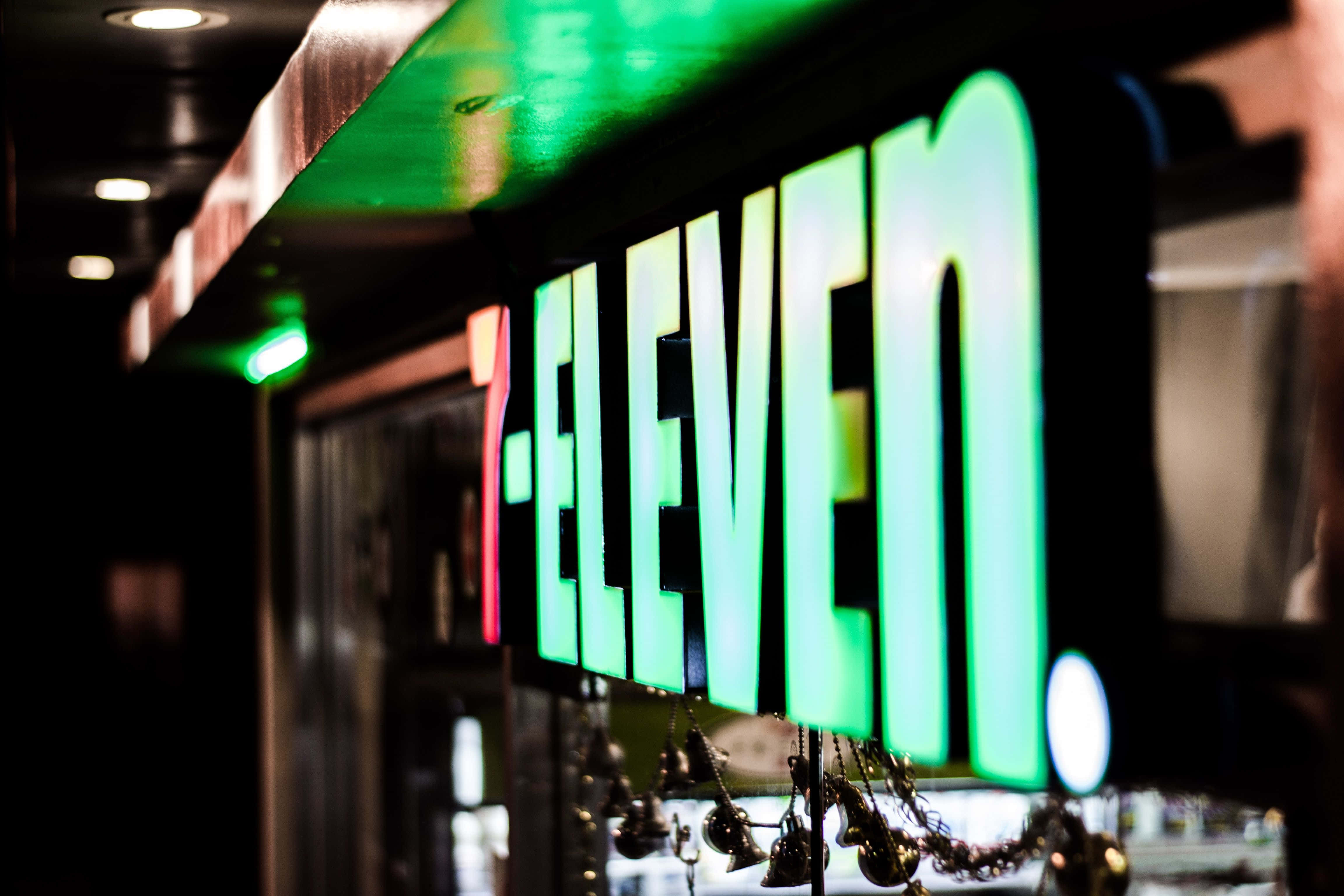 7 Eleven দিয়ে সতেজতা ওয়ালপেপার