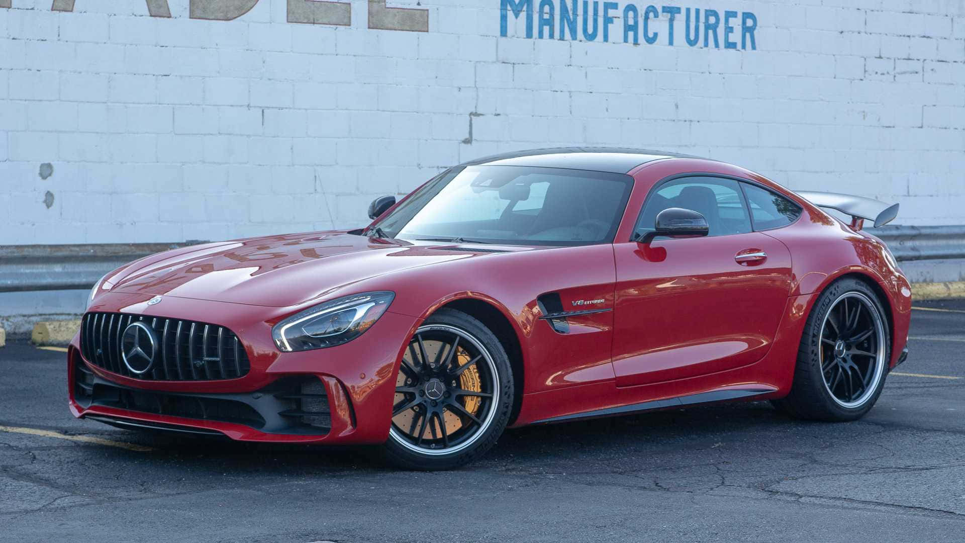 AMG GT-R এর শক্তি উন্মোচন করুন ওয়ালপেপার