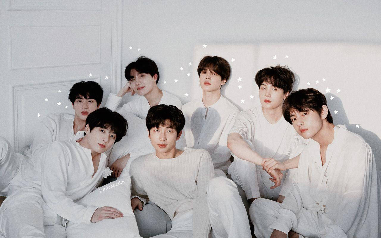 BTS 2020 সাদা পোশাকে ওয়ালপেপার
