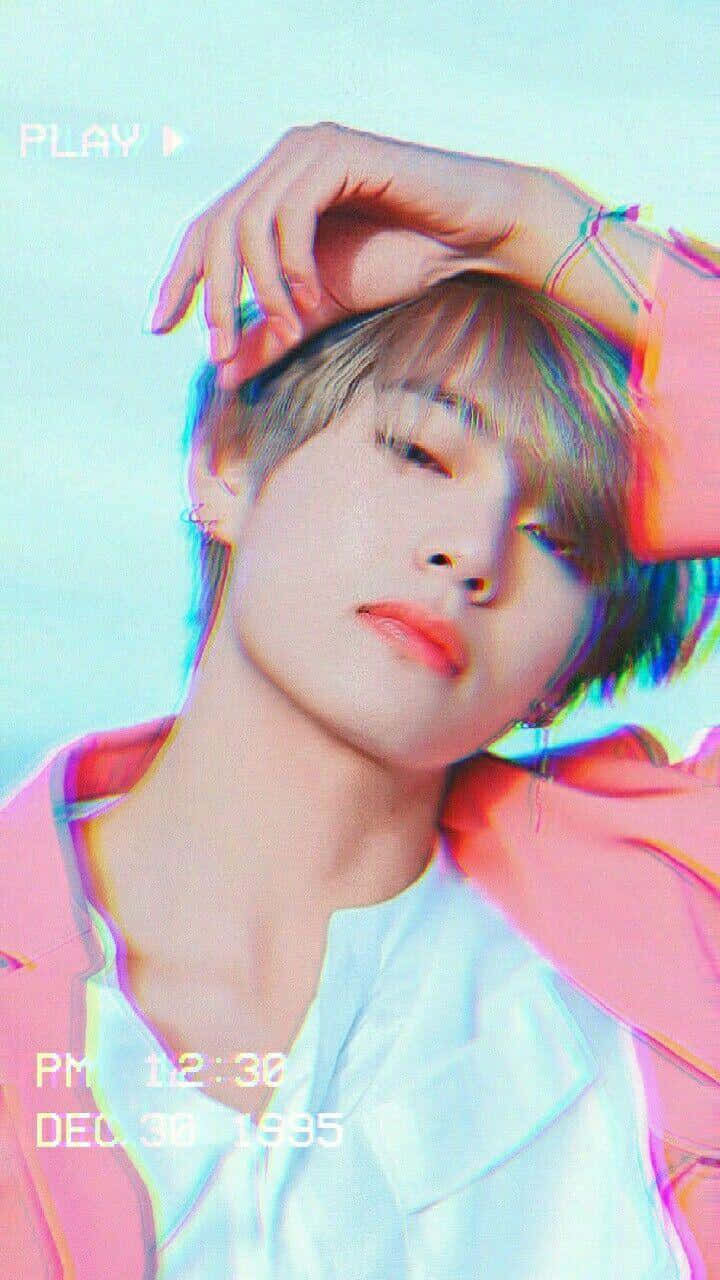 BTS-এর V-এর চারিত্রিক আকর্ষণে মুগ্ধতা ওয়ালপেপার