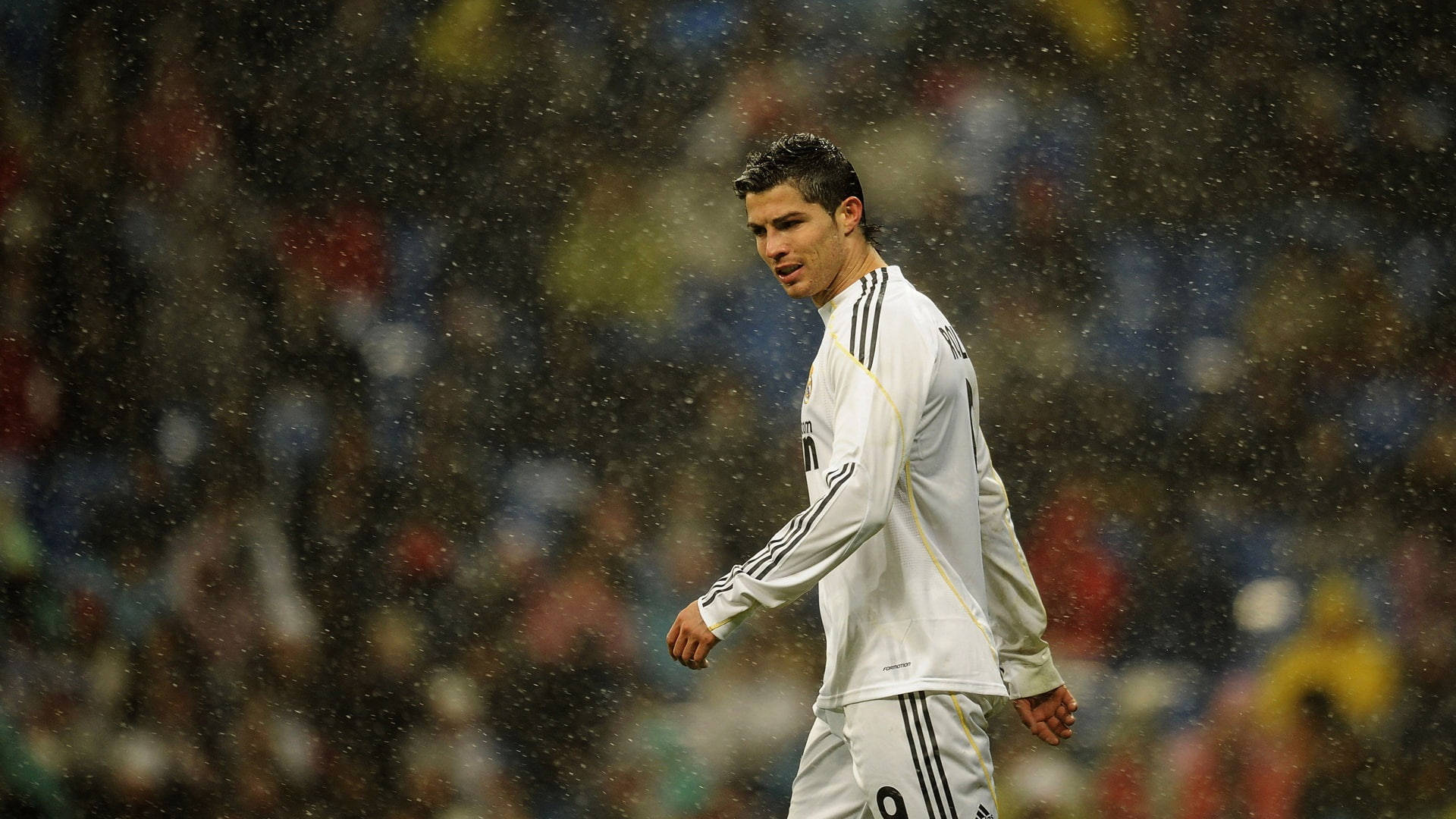 CR7 HD বৃষ্টিতে ফুটবল খেলা