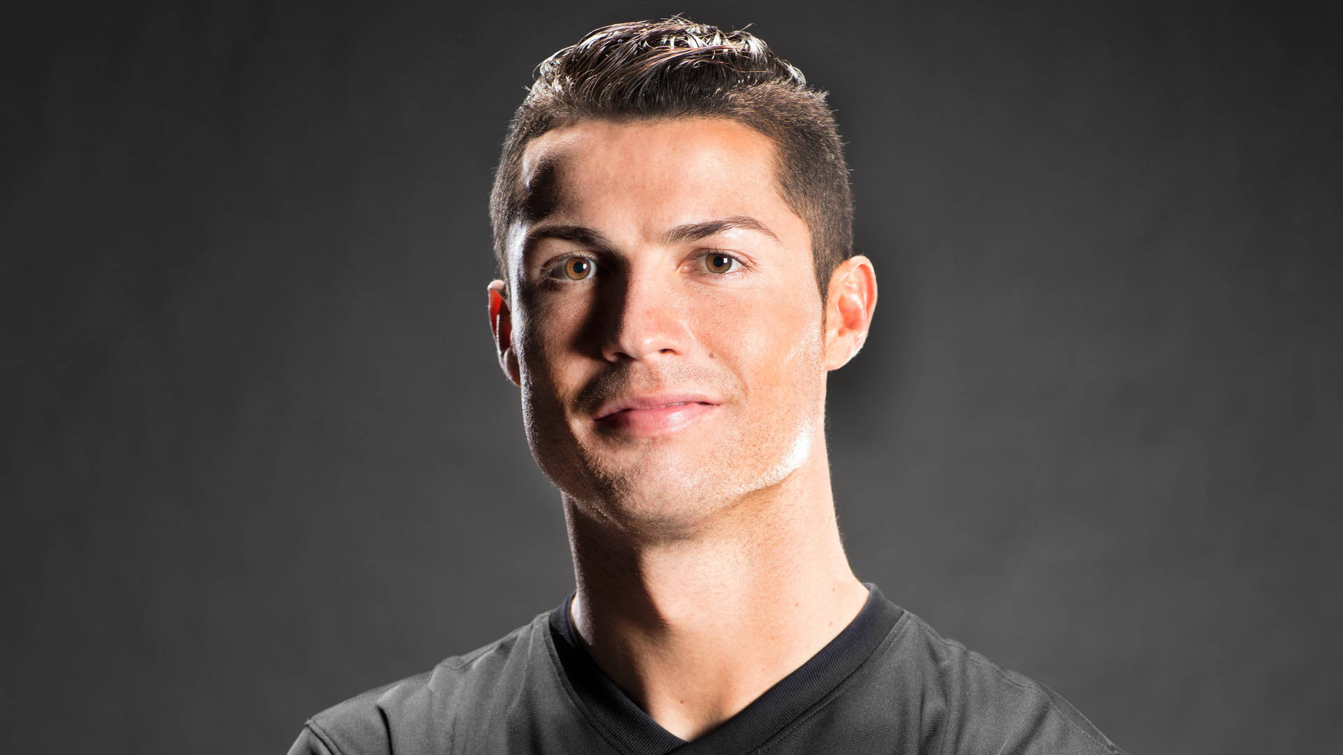 CR7 এইচডি সরল প্রতিকৃতি ওয়ালপেপার