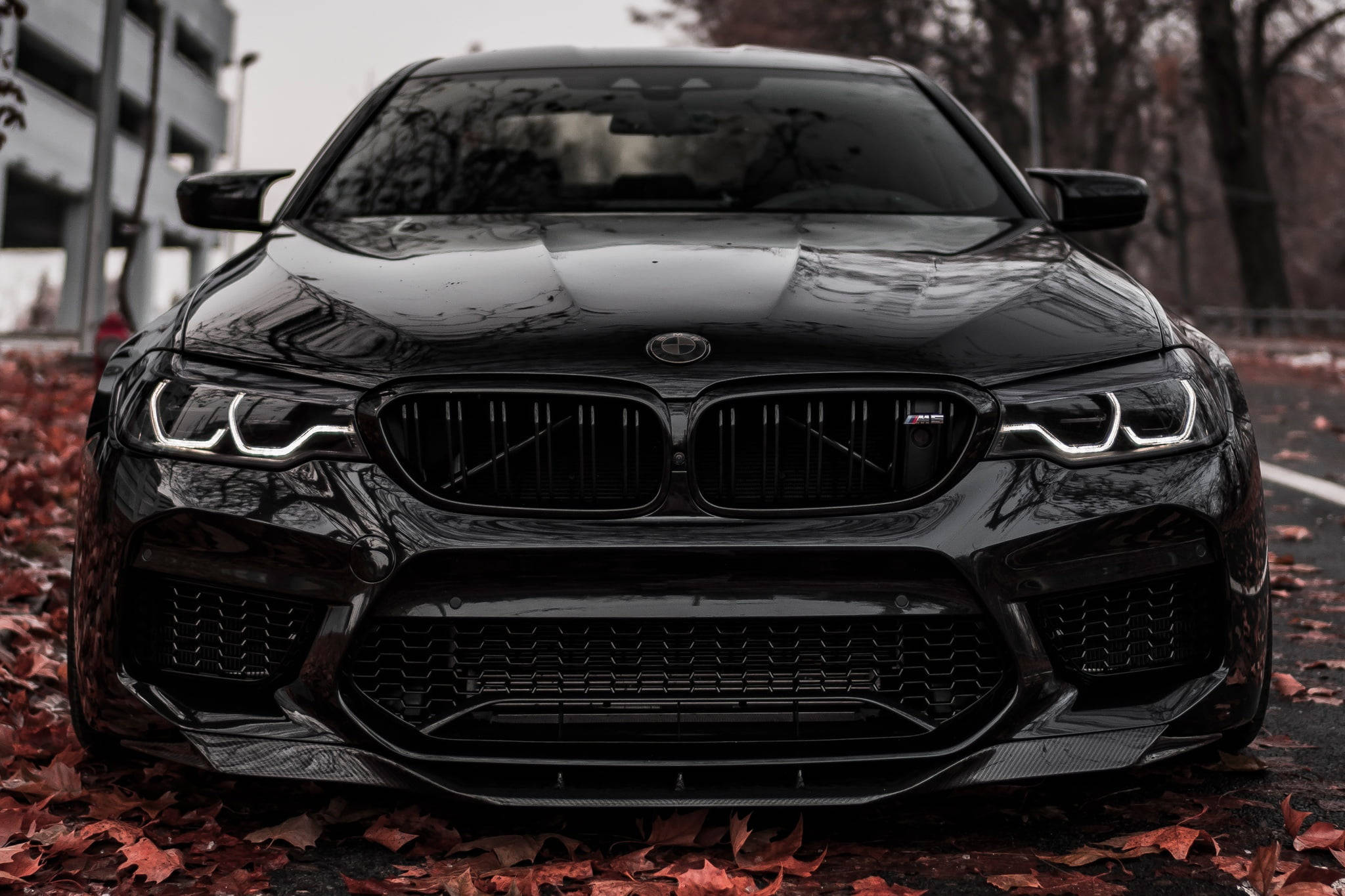 চকচকে কালো M5 BMW ল্যাপটপ ওয়ালপেপার