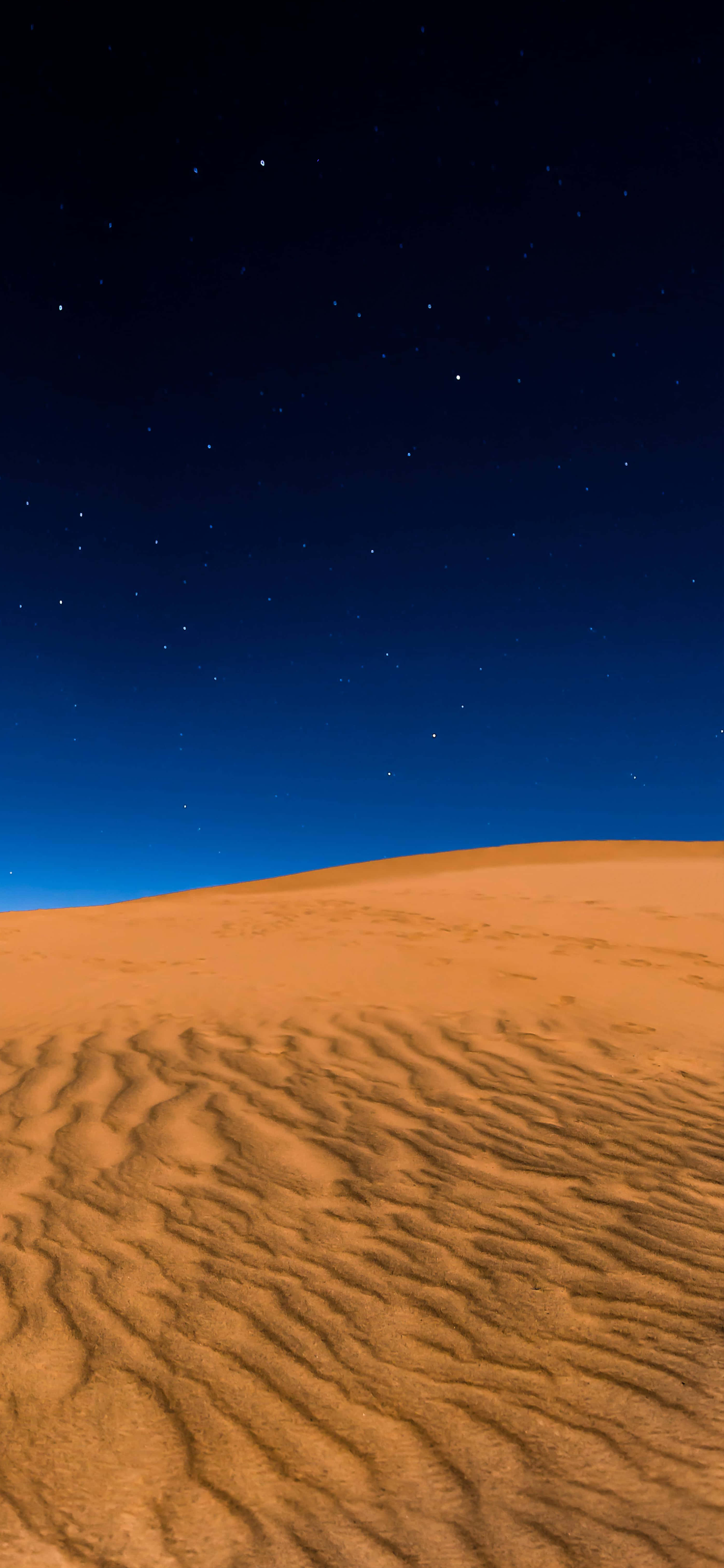 Starry Sky Of Vast Desert iPhone ওয়ালপেপার