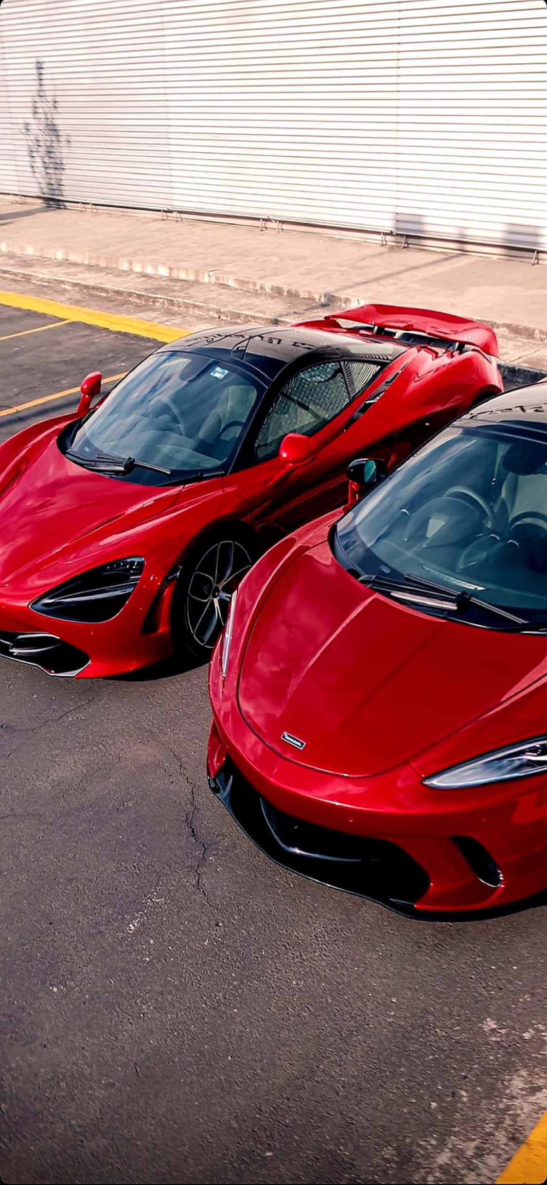 আইফোন X ম্যাকলারেন 720s লাল পটভূমি ওয়ালপেপার
