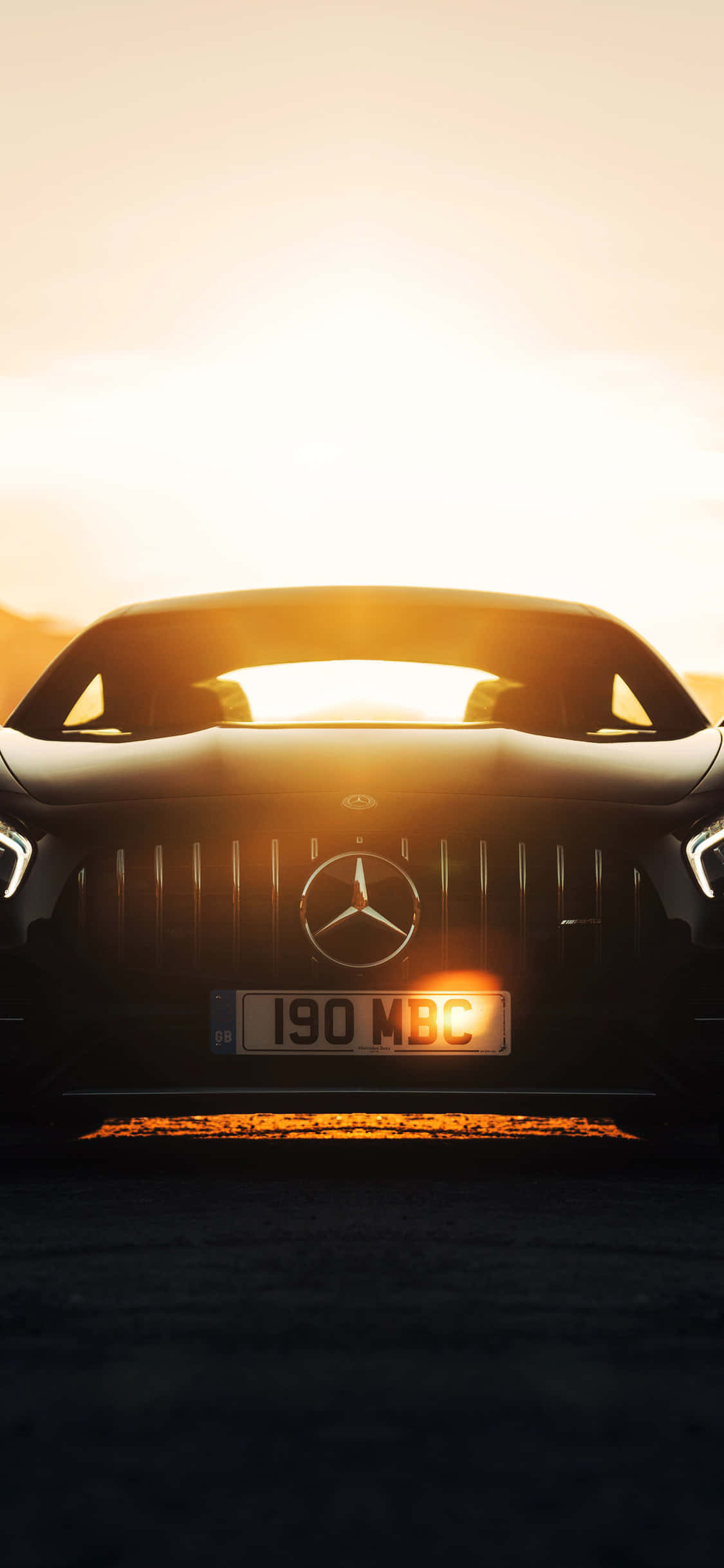 সূর্যালোকে iPhone X Amg Gt-r ব্যাকগ্রাউন্ড ওয়ালপেপার