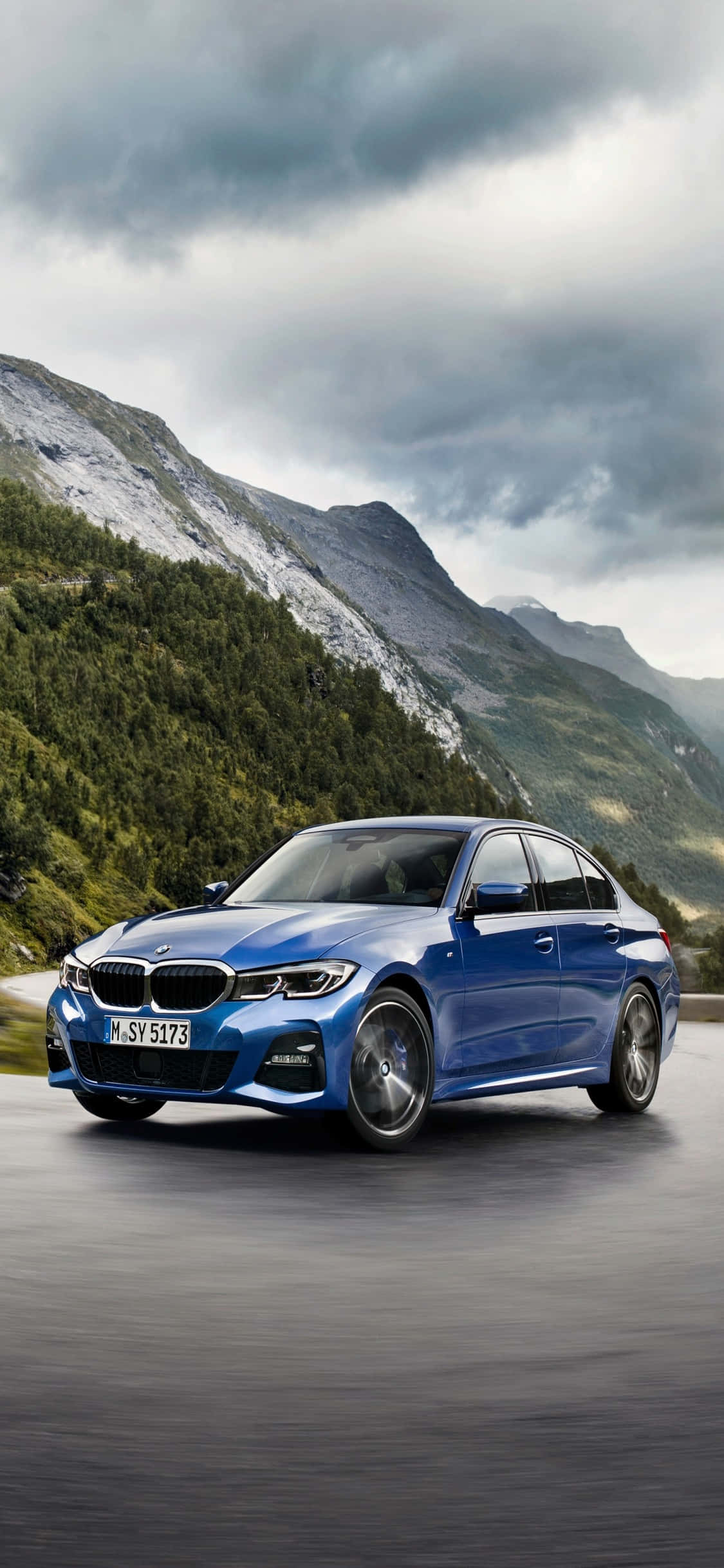 আপনার হাতের মুঠোয় BMW বিলাসিতা ওয়ালপেপার