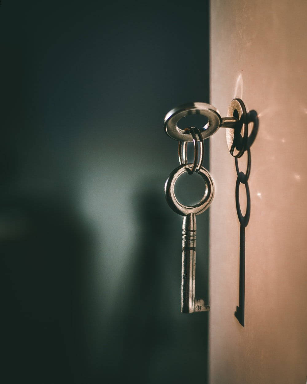 চাবি ঝুলানোর নান্দনিকতা ওয়ালপেপার