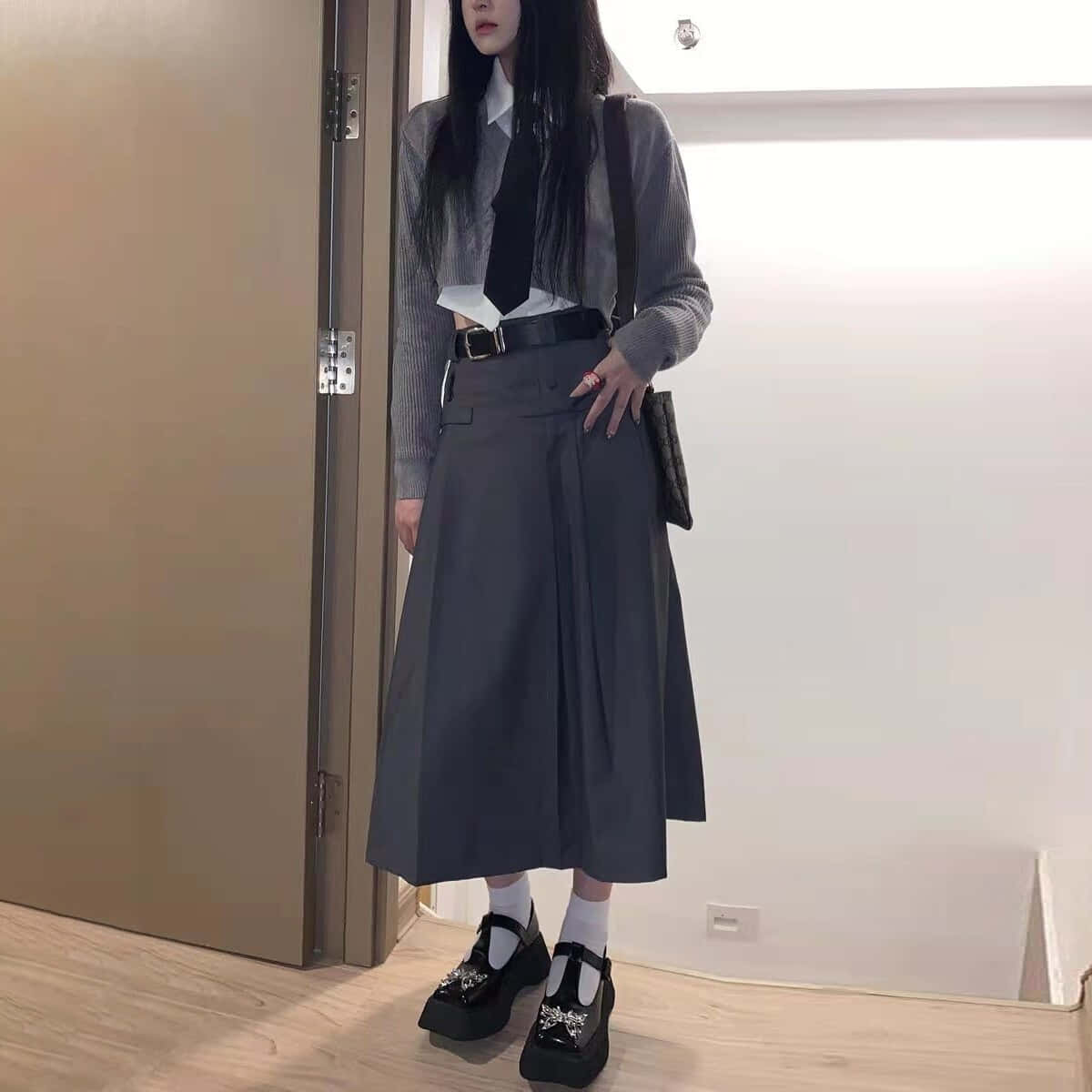 "ধূসর নান্দনিকতার সৌন্দর্য তার সরলতার মধ্যে নিহিত"। ওয়ালপেপার