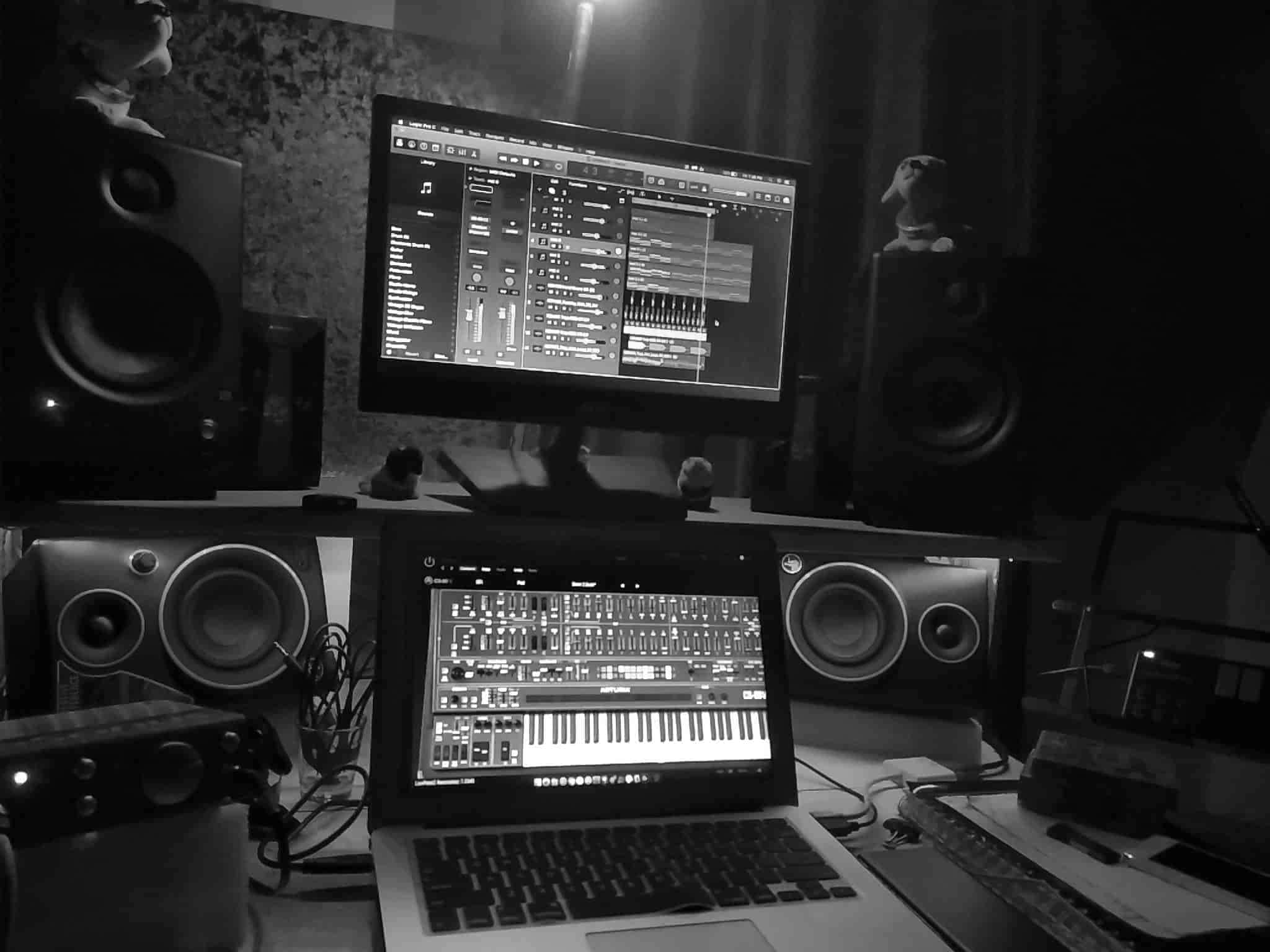 নান্দনিক কালো এবং সাদা FL Studio ওয়ালপেপার