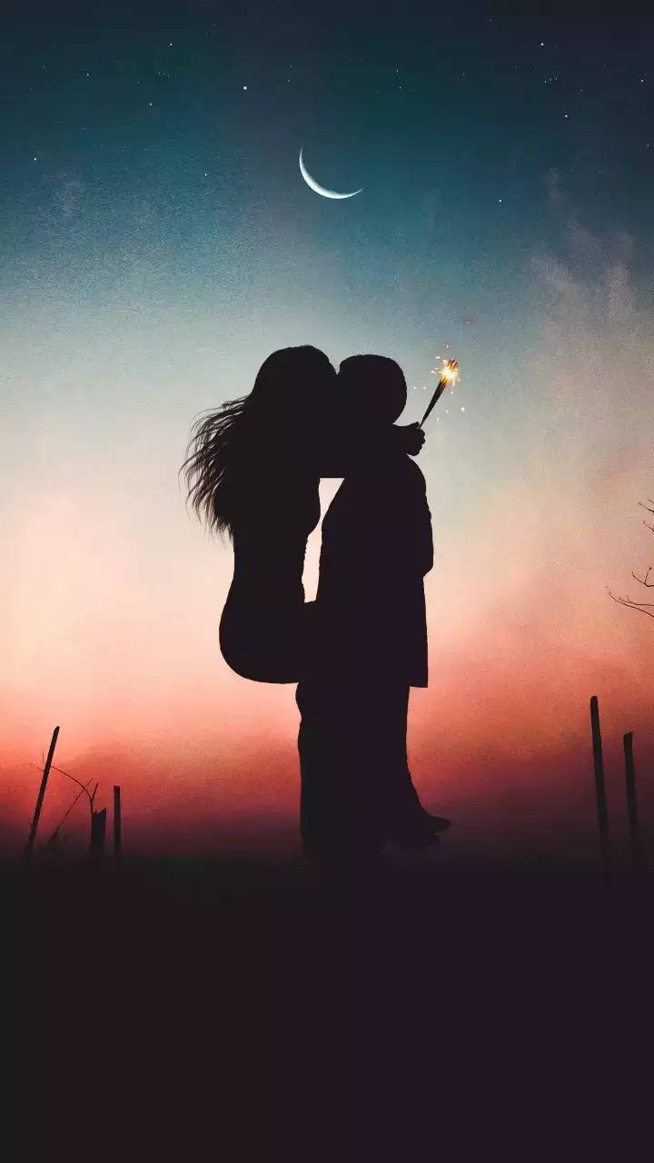 প্যাশনেট কিসিং এইচডি ওয়ালপেপার