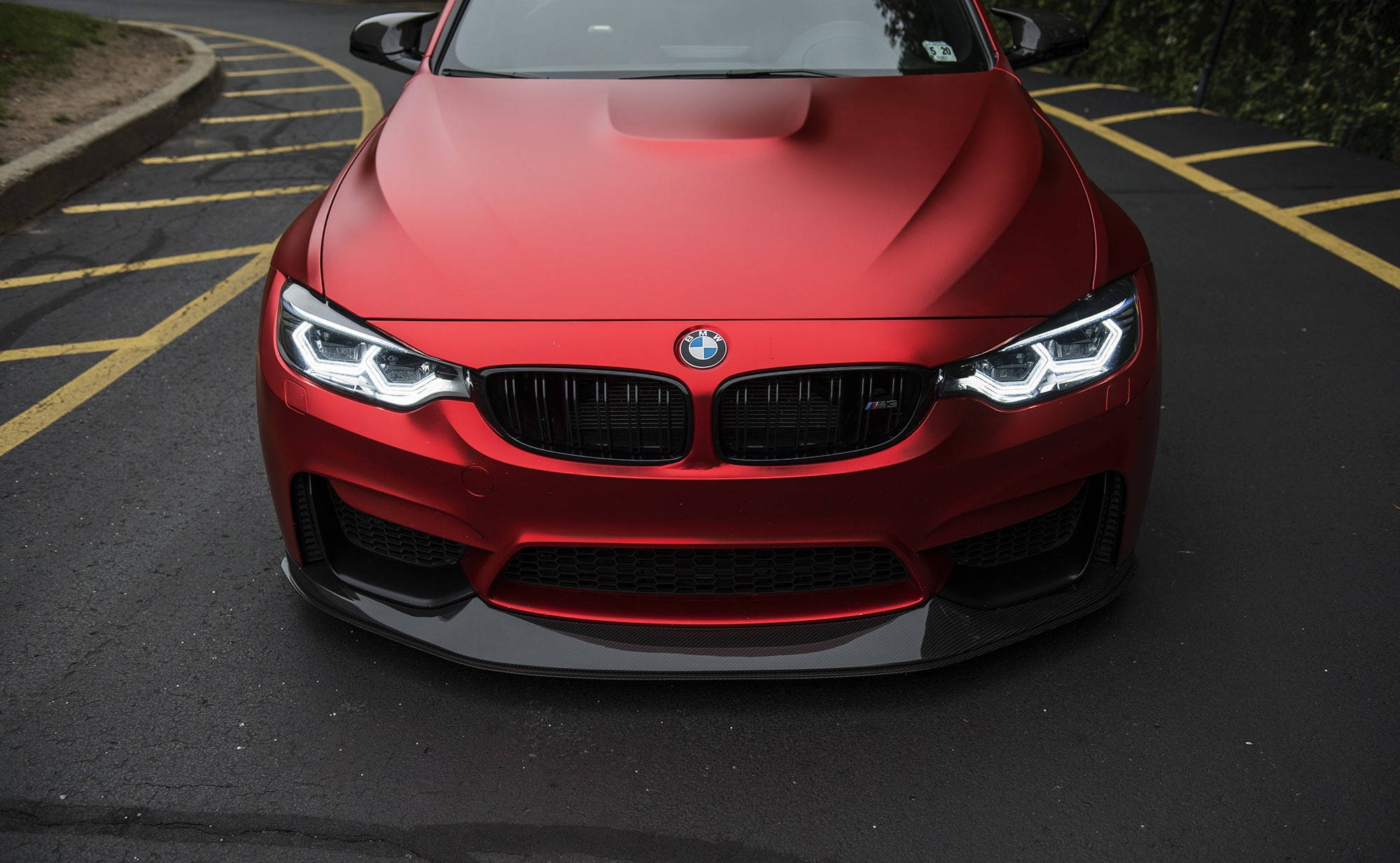 ম্যাট লাল M3 BMW ল্যাপটপ ওয়ালপেপার