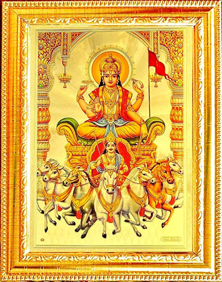 সোনার ফ্রেমে সূর্য ভগবান ওয়ালপেপার