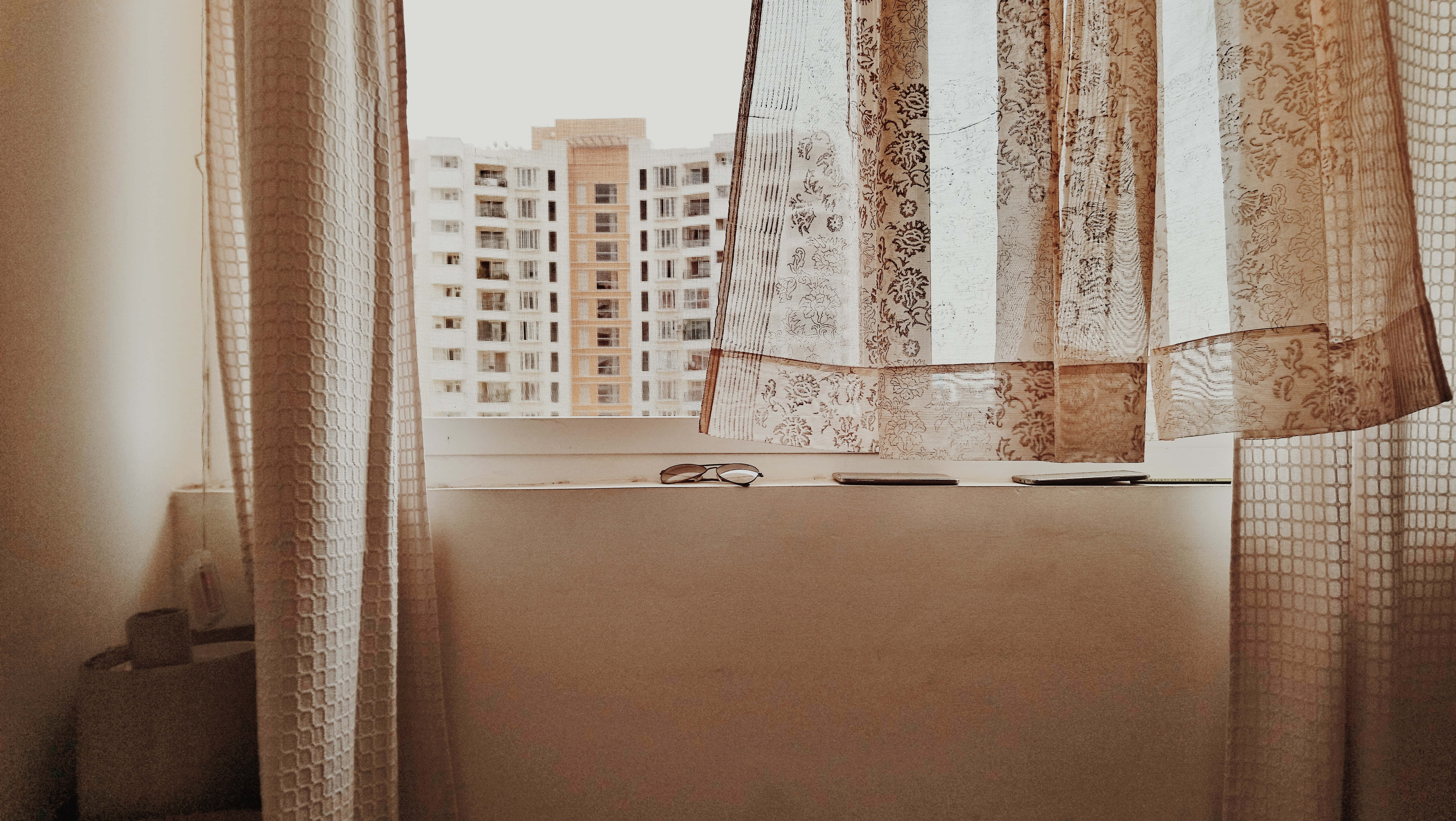 হালকা বাদামী নান্দনিক ছবি ওয়ালপেপার