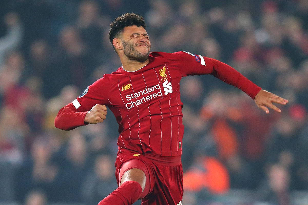 亚历克斯·奥克斯拉德-张伯伦空中跳跃 ওয়ালপেপার
