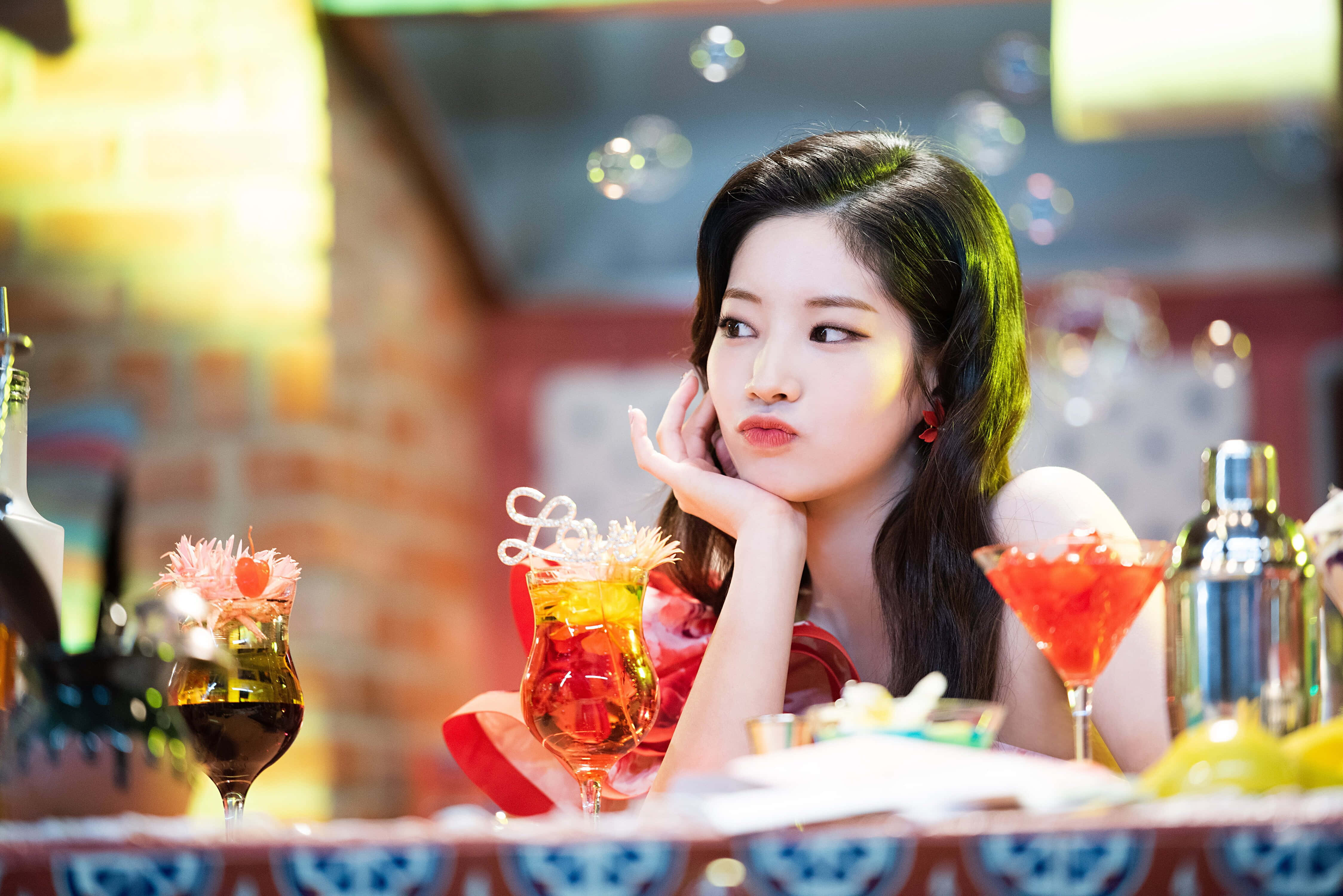 도쿄돔 콘서트에서 빛나는 트와이스 ওয়ালপেপার