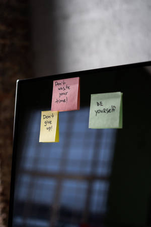 কম্পিউটার স্ক্রিনে অনুপ্রেরণামূলক শব্দ — জিয়াওমি প্যাড ৭ আল্ট্রা ওয়ালপেপার