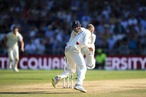নাথান লিয়ন — ম্যাকবুক প্রো ১৪ ওয়ালপেপার